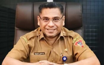 Plt. Kadis Kominfo Persandian Kota Ambon Ronald H. Lekransy