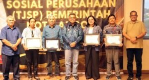 Pemkot Ambon Apresiasi Perusahaan Swasta Hingga Perbankan Karena Ini 2 Pemkot Ambon Apresiasi Perusahaan Dana TJSP 2024