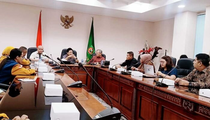 Direktur Beasiswa LPDP Kunjungi Maluku, Disambut Pj Gubernur Sadali