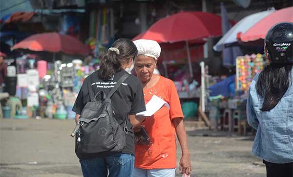 MAFINDO Gelar Kampanye "Maluku Lawan Hoaks" di Pasar dan Terminal Mardika Ambon 2 MAFINDO Maluku Kampanye Anti