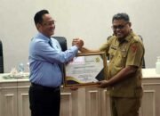 Pemkot Bersama Kejari Ambon Tandatangani Piagam Kesepakatan