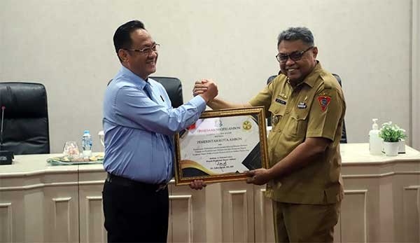 Pemkot Ambon Kejari Ambon Teken Kesepakatan