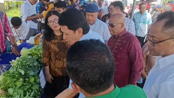 Sekda Maluku Buka Gerakan Pasar Murah