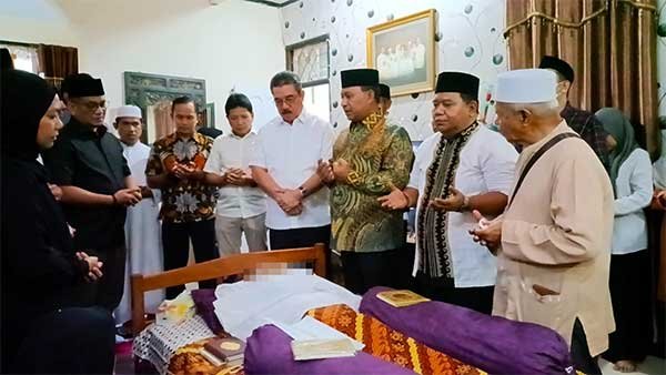 Gub Wagub Mal Ker Rumah Duka