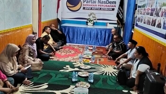 Buka Puasa Bersama NasDem Kota Ambon, Tamaela : Mari Jaga Kebersamaan