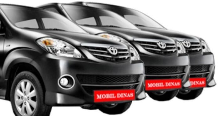 Bukan Dibeli, Gaspersz : Pimpinan DPRD Pakai Mobil Sewaan