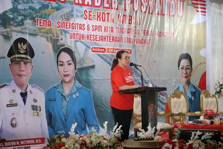 Lisa Wattimena Dorong Peran Aktif Kader Posyandu Atasi Stunting Di Ambon 2 FB IMG 1745979532701