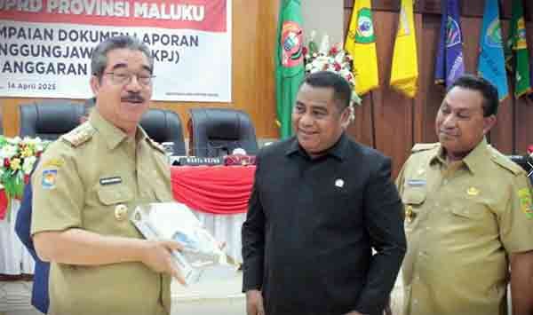 Gubernur Lewerissa Pastikan Hasil Audit LKPJ 2024 Diserahkan ke DPRD Maluku 1 Gub HL LKPJ 2024 DPRD Maluku