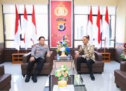 Kapolda Maluku Terima Kunjungan Anggota DPR RI 10 IMG 20250410 WA0059