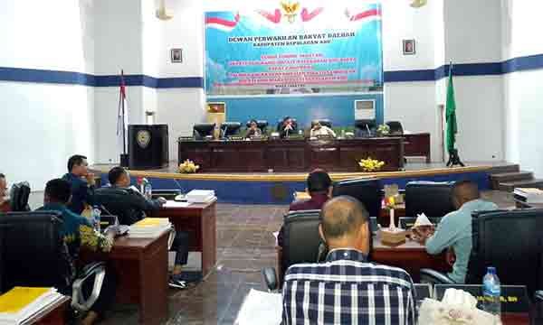 Astaga! Akui Pakai Hak Guru untuk Belanja Lain, Kepala BPKAD Aru Minta Maaf