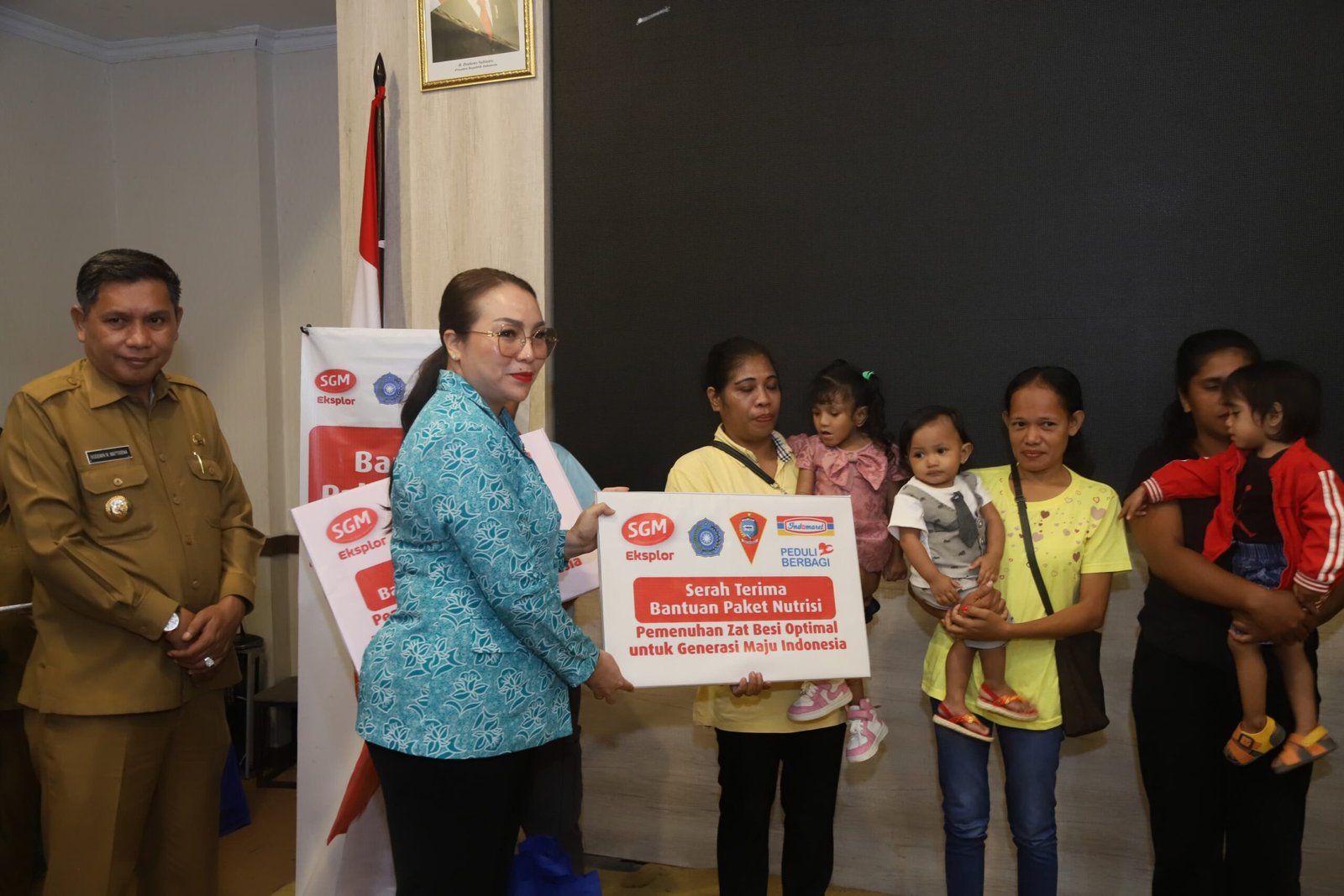 Indomaret - SGM Salur 399 Paket Nutrisi Untuk Anak-Anak Di Kota Ambon, Wali Kota Beri Apresiasi 2 IMG 20250527 WA0086 scaled