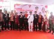 Wali Kota Ambon Resmi Melantik Fellix Tisera Sebagai Raja Negeri Urimessing