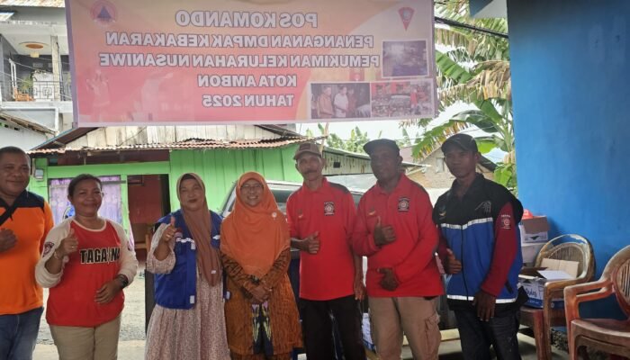 Saadiah uluputty Kunjungi Korban Kebakaran di Benteng Atas