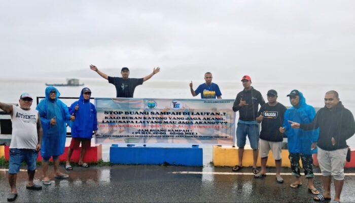 WPL Galilea Kerja Bakti Hingga Pasang Spanduk Larangan Buang Sampah Di Laut