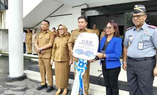 Terima Bantuan Mobil-Sertifikat HAKI, Begini Respon Wali Kota Ambon 1 Pemkot Ambon Bantuan Mobil Bank MMU