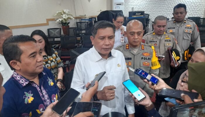 Wali Kota Ambon Komitmen Hadirkan Call Center 112
