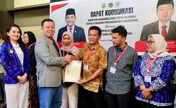 Menteri Nusron Tekankan Pentingnya Pemda Dukung Pembuatan Sertipikat Tanah 1 BPN Rilis Menteri Nusron Maluku Utara