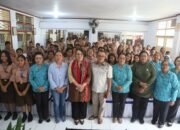 TP-PKK Gelar Sosialisasi di SMPN 4 Ambon, Lisa : Pentingnya Pola Asuh Yang Baik Untuk Anak