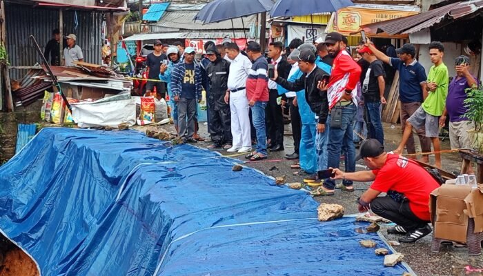 Wali Kota Ambon Tinjau 2 Lokasi Longsor 