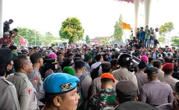 Apresiasi Aksi Demo Damai, Begini Pernyataan Wali Kota Ambon