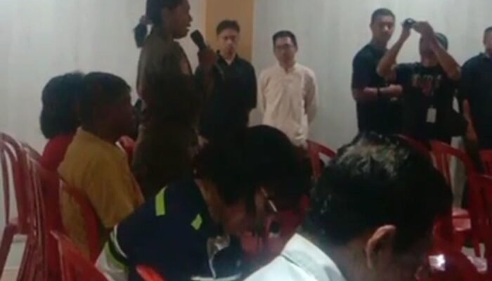 Akui Dilecehkan Seniornya, Anggota Satpol PP Ambon Ini Tak Kuasa Menahan Tangis Di Acara WAJAR