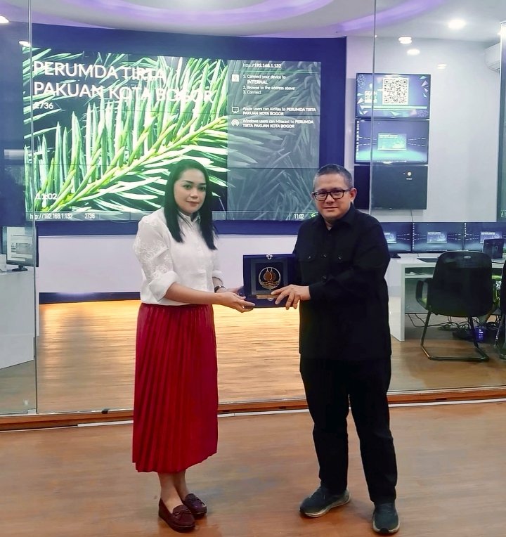 Pansus DPRD Ambon Kunjungi Perumda Tirta Pakuan Bogor, Bahas Ranperda Penyertaan Modal 2 IMG 20251023 235657