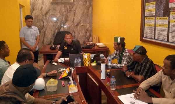 Tokoh Masy Aru Polisikan 3 Orang di Polres Aru2