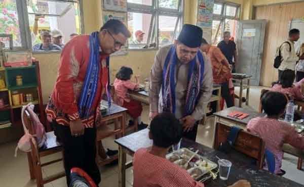 Tinjau Program MBG di Ambon, Ketua Ombudsman RI Soroti Ini 1 Walkot BW Ombudsman RI Tinjau MBG