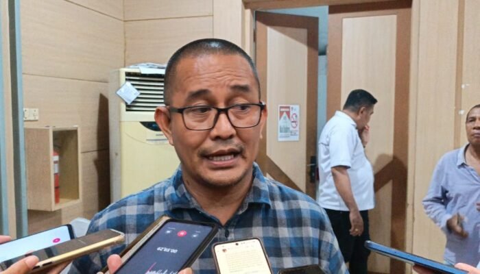 Ketua Fraksi PDIP Soroti Dugaan Kerja 12 Jam Tanpa Lembur di SPPG Ambon: “Program Bagus, Tapi Jangan Korbankan Pekerja”