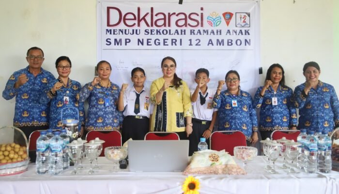 Gencar Sosialisasi Pencegahan Kekerasan Anak Dan Perempuan, TP-PKK Ambon Sambangi SMPN 12 Ambon