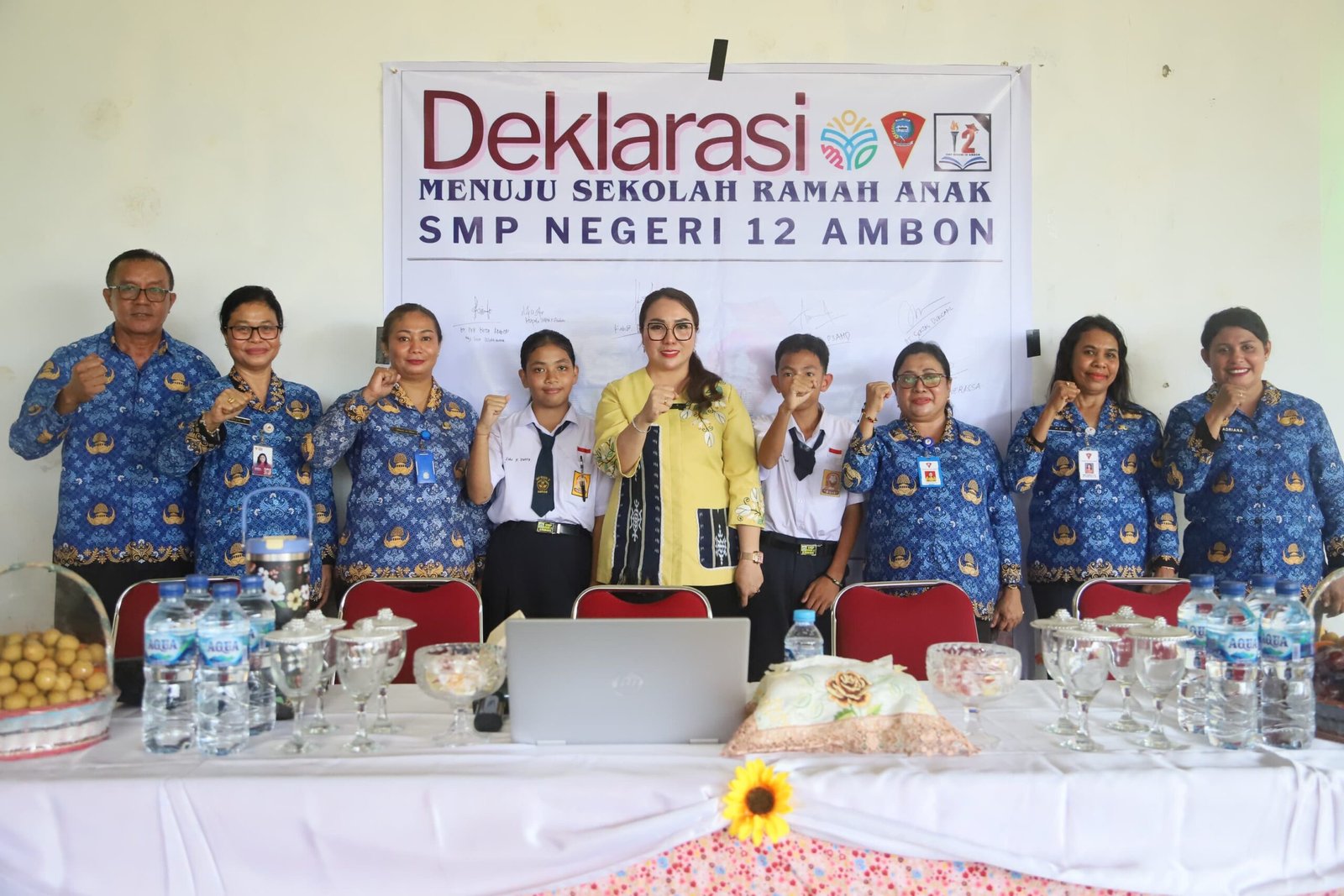 Gencar Sosialisasi Pencegahan Kekerasan Anak Dan Perempuan, TP-PKK Ambon Sambangi SMPN 12 Ambon 1 IMG 20251110 WA0238 scaled