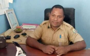 Permudah Pelayanan, Lurah Siwalima Luncurkan Akun WhatsApp Kelurahan 3 Lurah Siwalima Mesak Labok