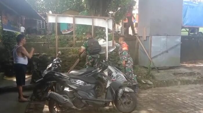 Oknum TNI Diduga Rusak Baliho Hukum di OSM, Warga Minta DPRD Ambon Turun Tangan