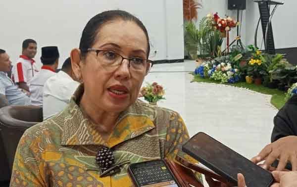 Wendy Pelupessy Kadis Sosial Ambon