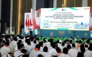 Serahkan 2.532 Sertipikat Tanah Wakaf-Rumah Ibadah, Menteri Nusron Gagas Ini 3 BPN RIlis Mentereri Nusron Jawa Timur