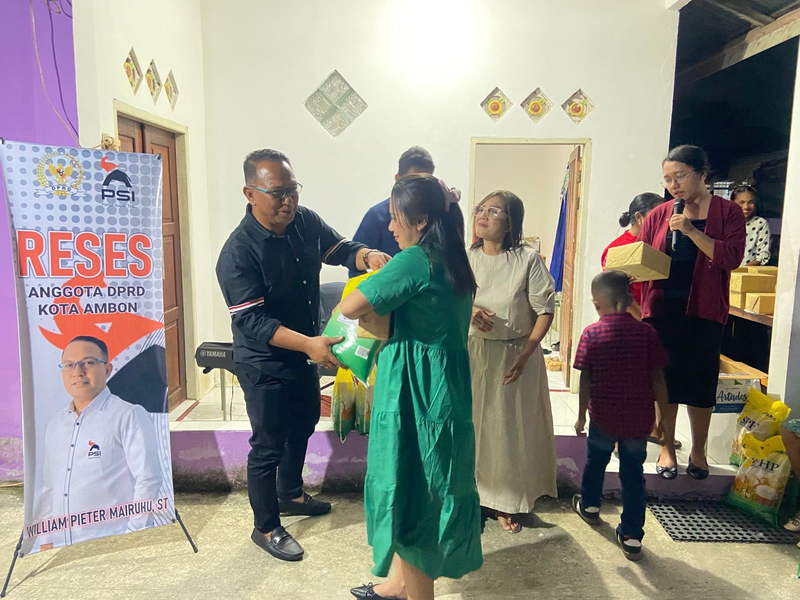 Reses di Tawiri, Mairuhu Ajak Warga Mandiri Hadapi Pemotongan Dana Transfer 2026 2 IMG 20251204 WA0398