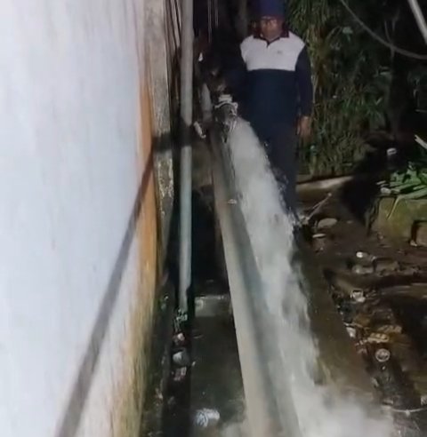 Tepati Janji, Tirta Yapono Pulihkan Air Lateri dan Siapkan Solusi Permanen 2 IMG 20251205 080815