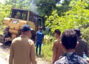 Bupati Aru Tinjau TPU Kilo 7