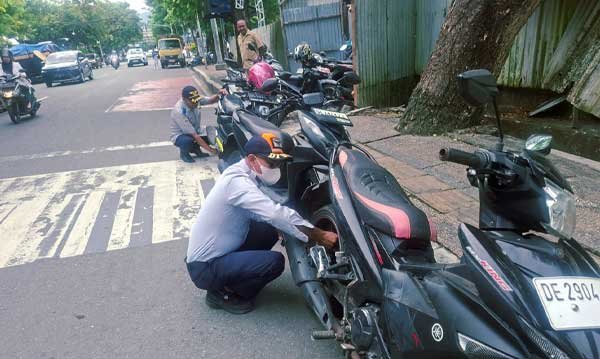 Tertib Perparkiran Warga Ambon Sgt Rendah