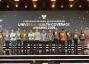 Kepulauan Aru Raih Penghargaan UHC Awards 2026 Ketegori Pratama 8 Wabup Aru UHC Award 2026