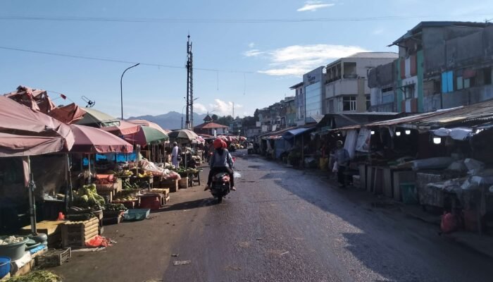 Pedagang Batu Merah Desak Kejari Ambon Usut Dugaan Pungli dan Markup Revitalisasi Lapak