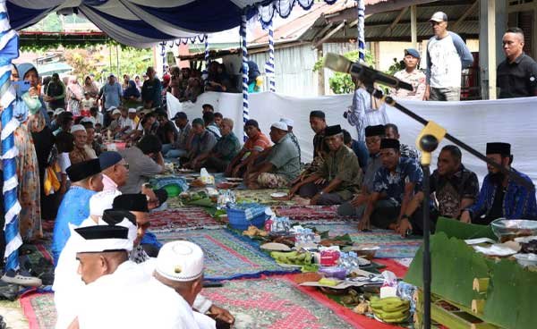 Makan Patita di Desa Liang