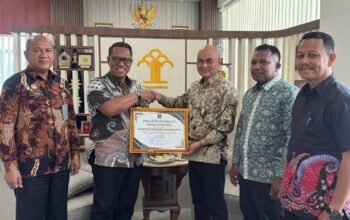 Pemda Aru Raih Dua Penghargaan dari Kemenkum Maluku, Ini Capaiannya