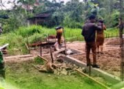 Dinas Perkim Aru Tinjau Langsung Progres TMMD 127 di Siwalima 8 Satgas TMMD 127 Dinas Perkim Aru Tinjau