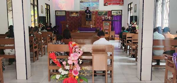 Satgas TMMD 127 Ibadah Minggu3