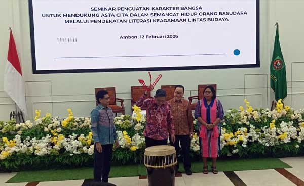 Walkot BW Seminar Penguatan Karakter Bangsa