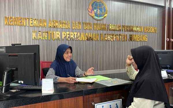 Cerita Warga Manfaatkan Layanan Pertanahan Terbatas di Libur Idulfitri 1 BPN Rilis Kantah Jombang Layanan di Libur Lebaran