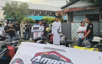 Komunitas Mio M3 Ambon Berbagi Takjil di Kawasan Patung Leimena  ‎