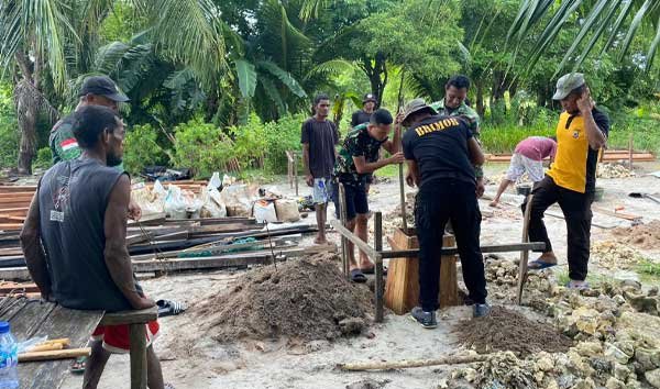 Satgas TMMD 127 Percepat Pembangunan RLH di Desa Longgar Apara