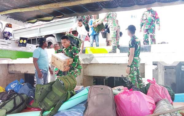 Gunakan KMN Rondar, Satgas TMMD 127 Bertolak ke Desa Longgar dan Apara 1 Satgas TMMD 127 Menuju Longgar Apara